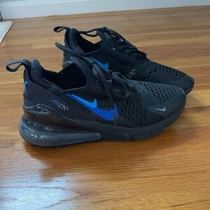 Nike Air270s